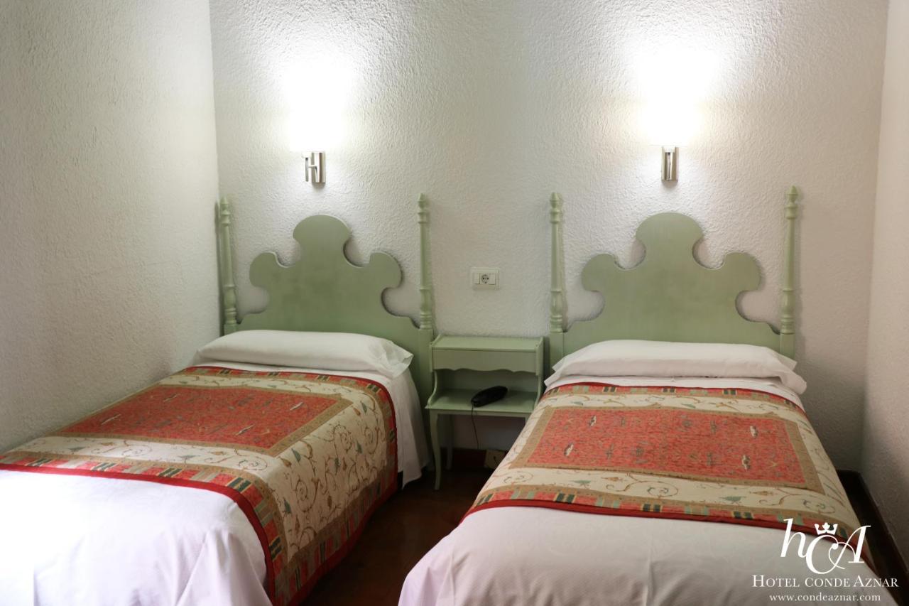 Conde Aznar Hotel ฮากา ภายนอก รูปภาพ