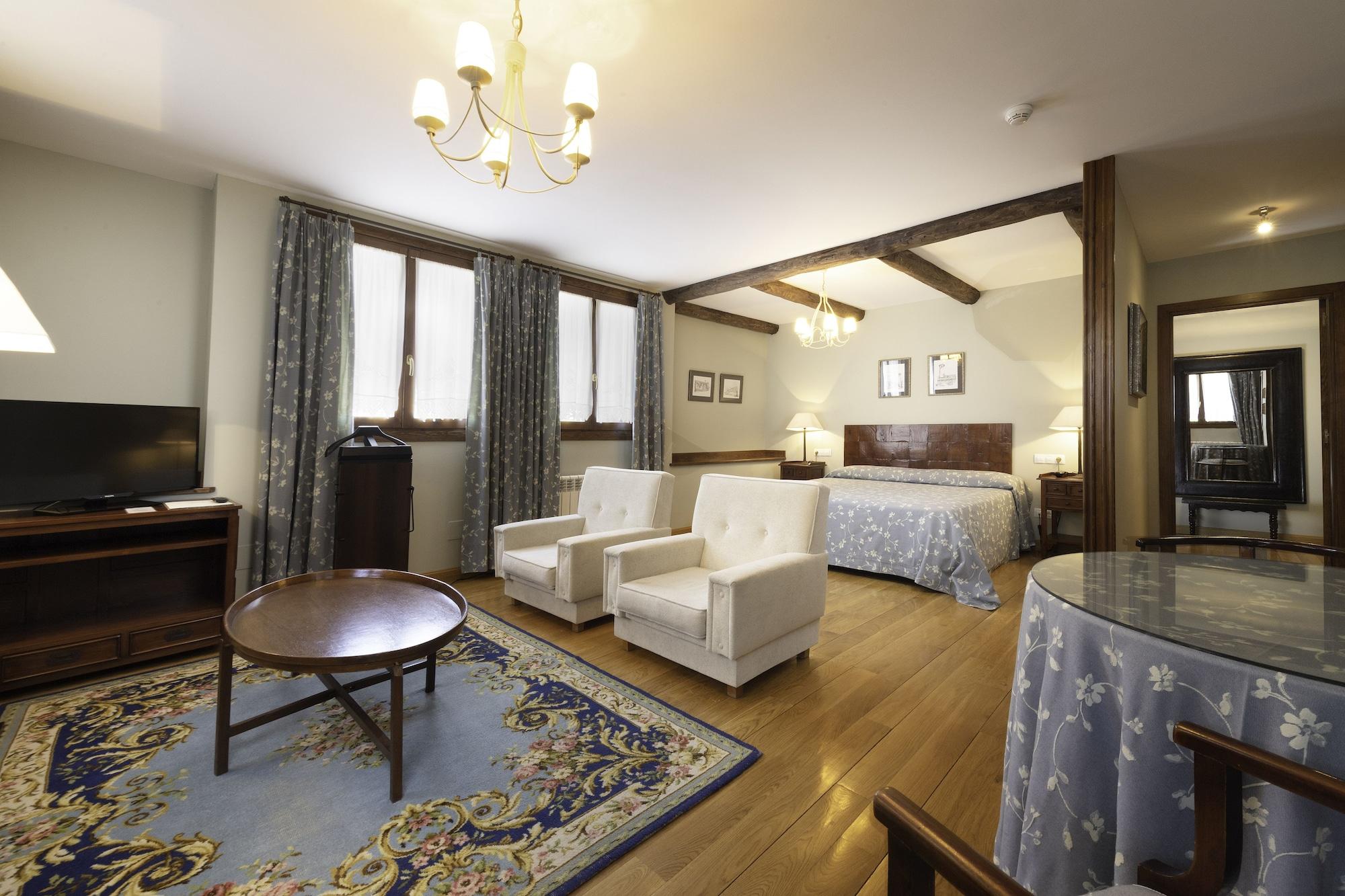 Conde Aznar Hotel ฮากา ภายนอก รูปภาพ