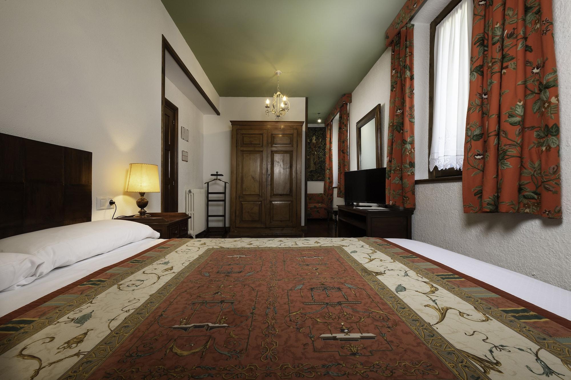 Conde Aznar Hotel ฮากา ภายนอก รูปภาพ
