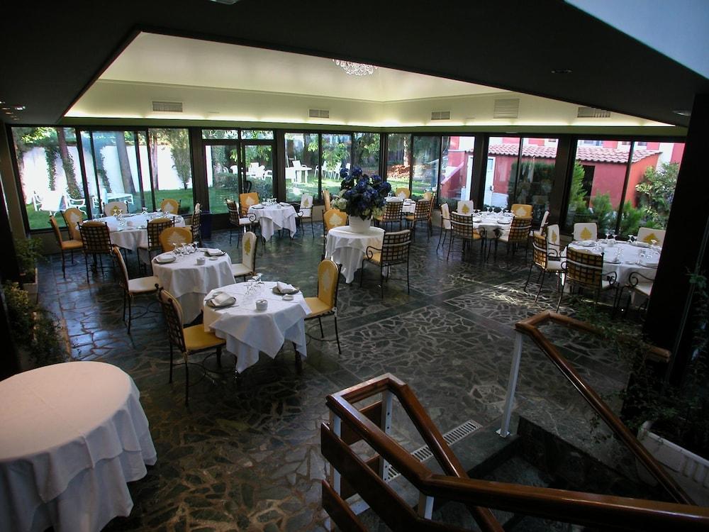 Conde Aznar Hotel ฮากา ภายนอก รูปภาพ